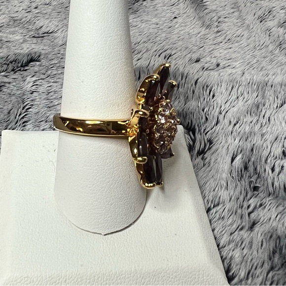 Joan Rivers Purple Rhinestone Flower Ring Size 10 - Picture 4 of 8